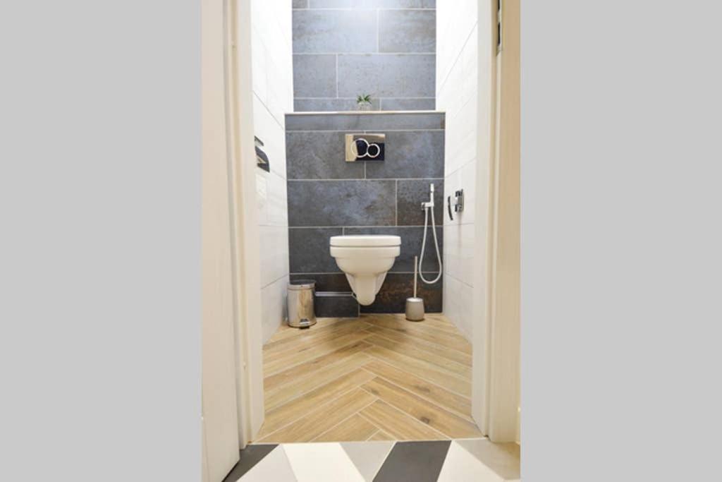 Brandly New Apartment Andel براغ المظهر الخارجي الصورة